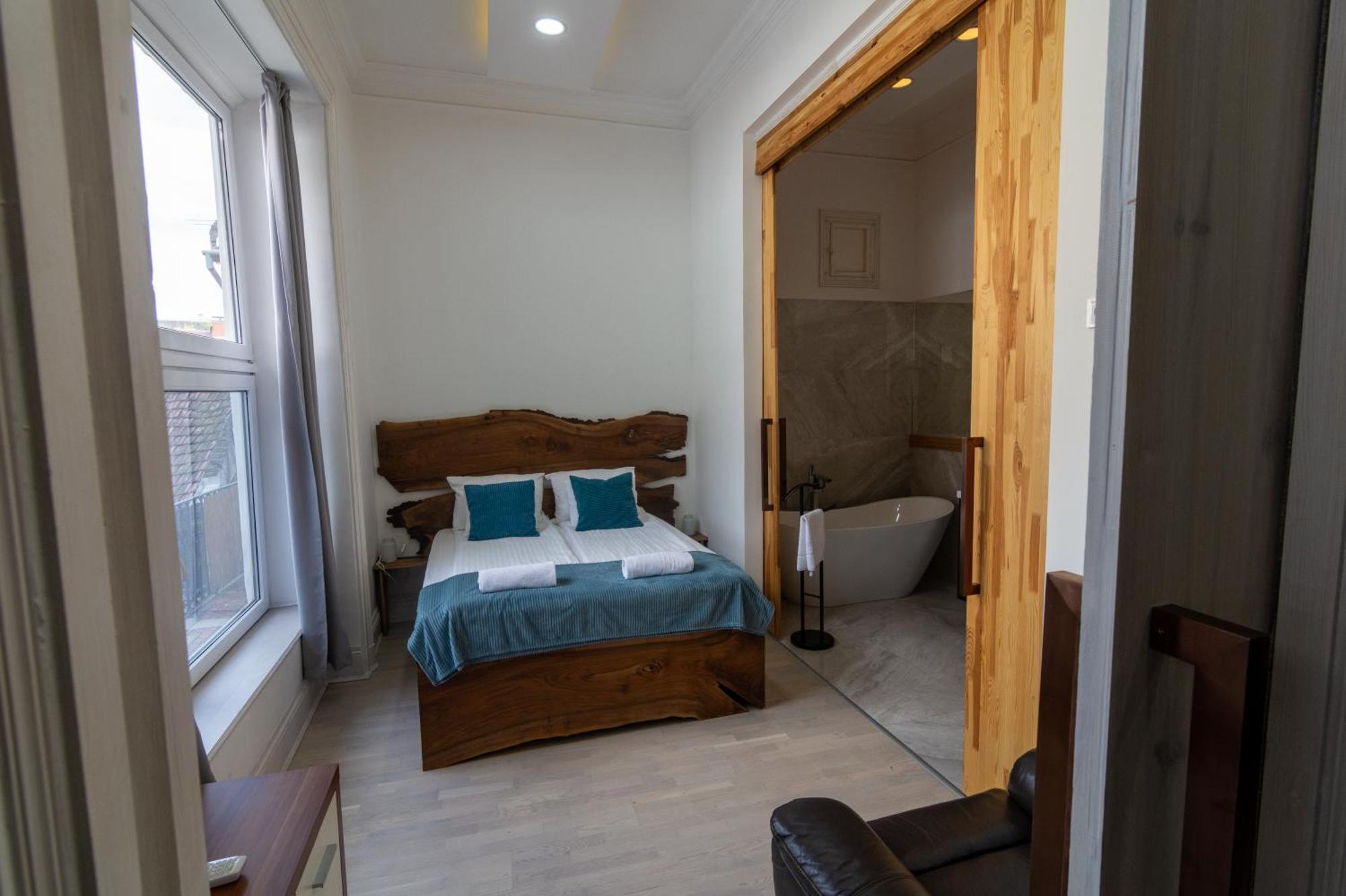 Tower Szeged Belvarosi Exkluziv Panoramas Apartman - Free Parking Dış mekan fotoğraf